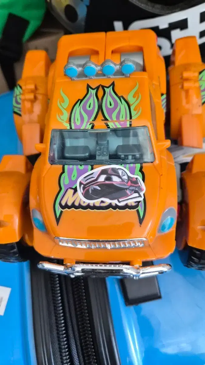 thumbnail-0